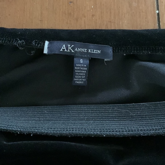 Anne Klein Velvet Skirt - Picture 2 of 4